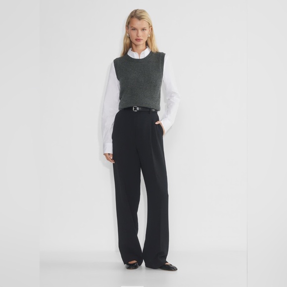 Aritzia Black Effortless Pants - Picture 2 of 4